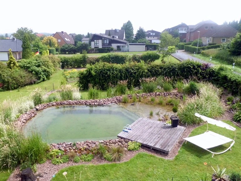 Schwimmteich mit PVC-Teichfolie – Baden im Naturteich